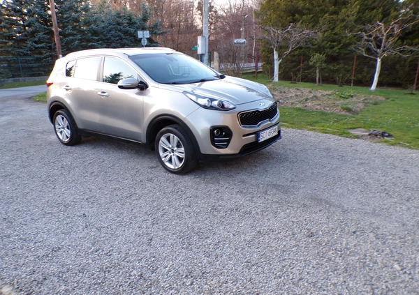 Kia Sportage cena 68900 przebieg: 72500, rok produkcji 2017 z Cieszyn małe 137